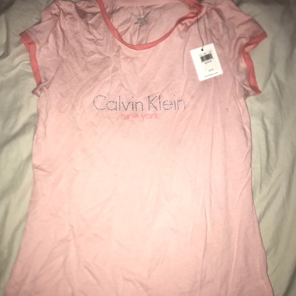 Calvin Klein shirt size: XS